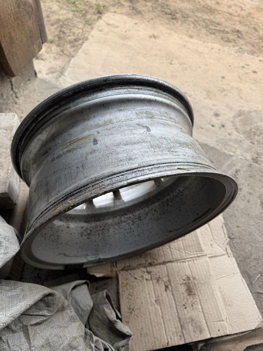 Бу тітани R16 7.5J  N2