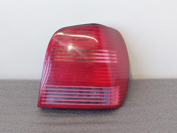 Farolim direito VOLKSWAGEN Polo (6N)