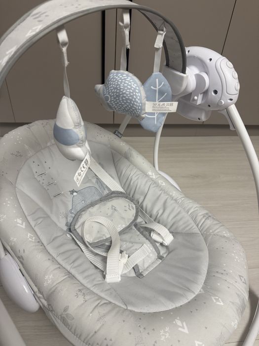 Продам крісло - гойдалку Smiki.