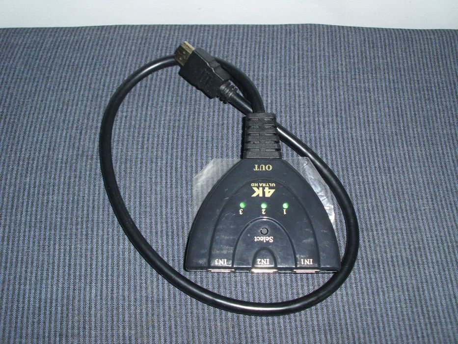 Kabel / rozdzielacz switch / 3 x HDMI