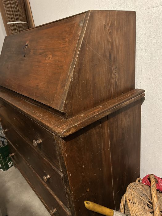 Escrivaninha  rustica  antiga, em madeira maciça