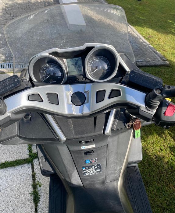 Kawasaki j300 como nova