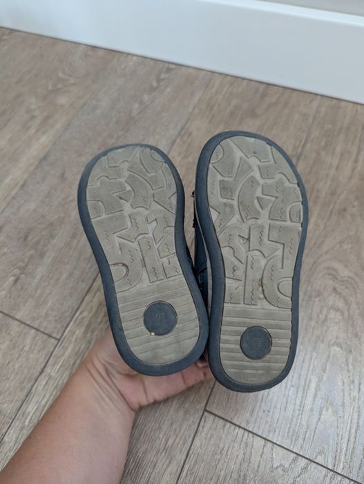 Buty skórzane dziecięce r. 27 Wojtyłko