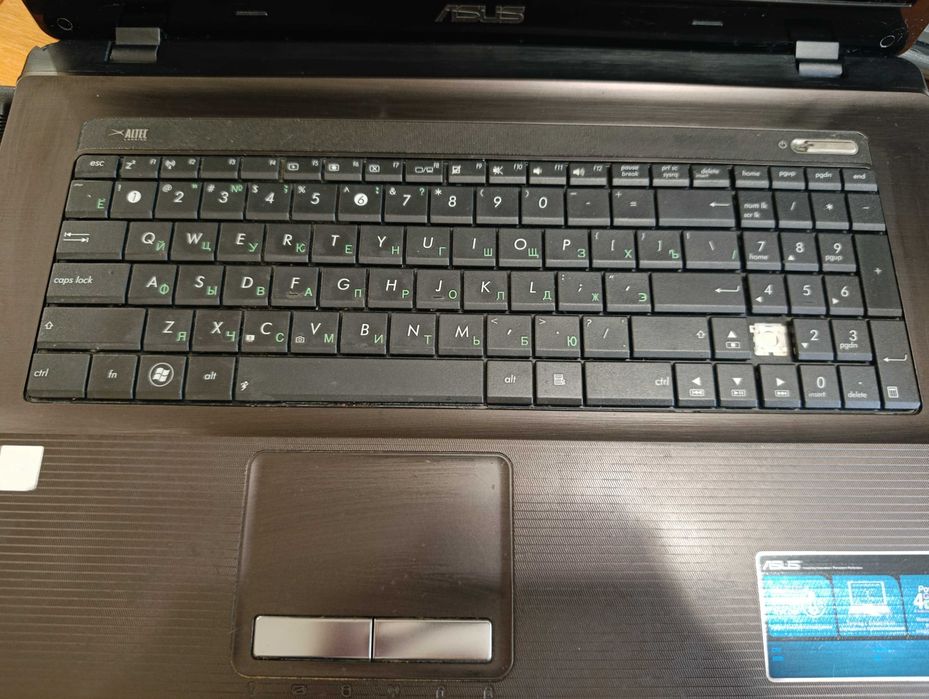 Ноутбук ASUS K73B