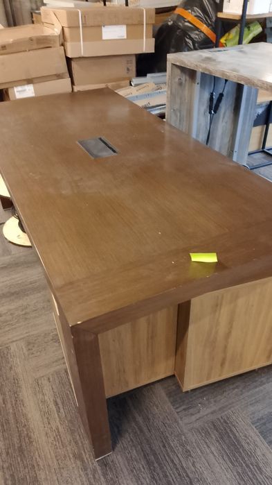 Biurko stół biurowy