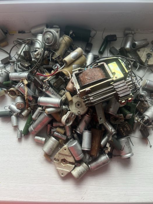 Конденсатори  електротовари