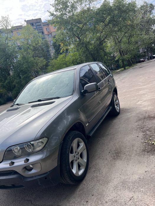 Продам BMW X5 e53