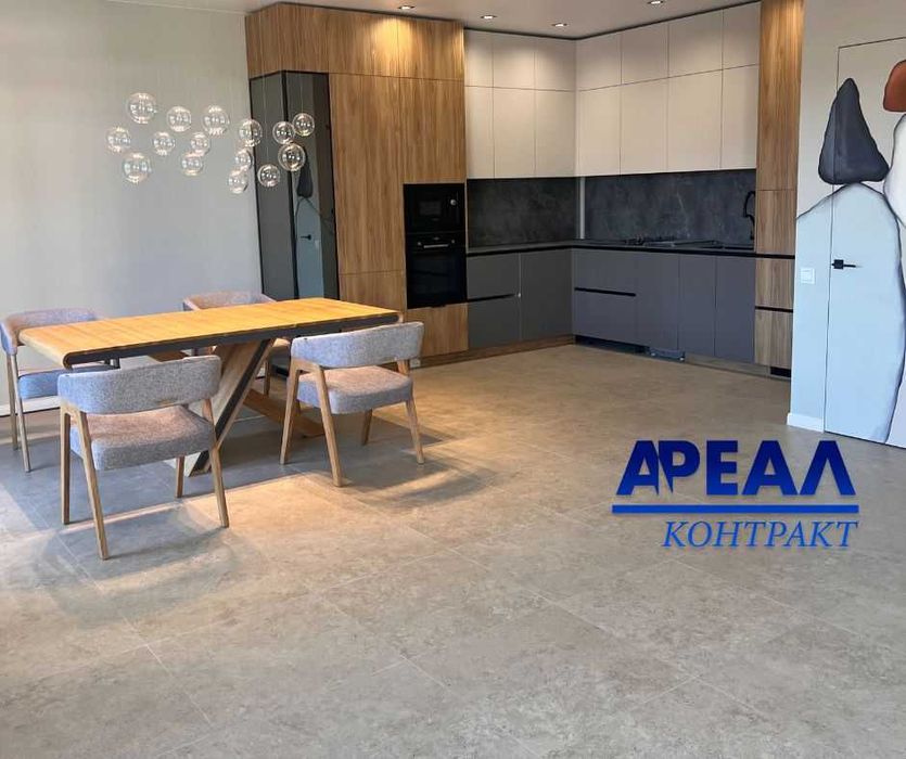 Продам 2-х кімнатну квартиру у "Короні Ренесансу".