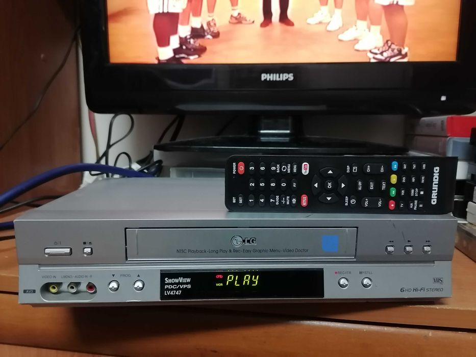 Magnetowid VHS  LG LV4747 HI-FI Stereo pilot