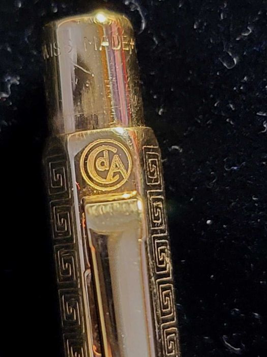 Золотая ручка Сaran D'ache !!!