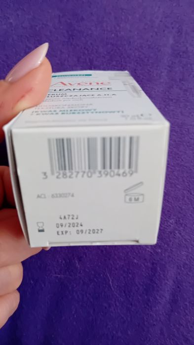 Sprzedam serum złuszczające A.H.A  Cleanance Avene