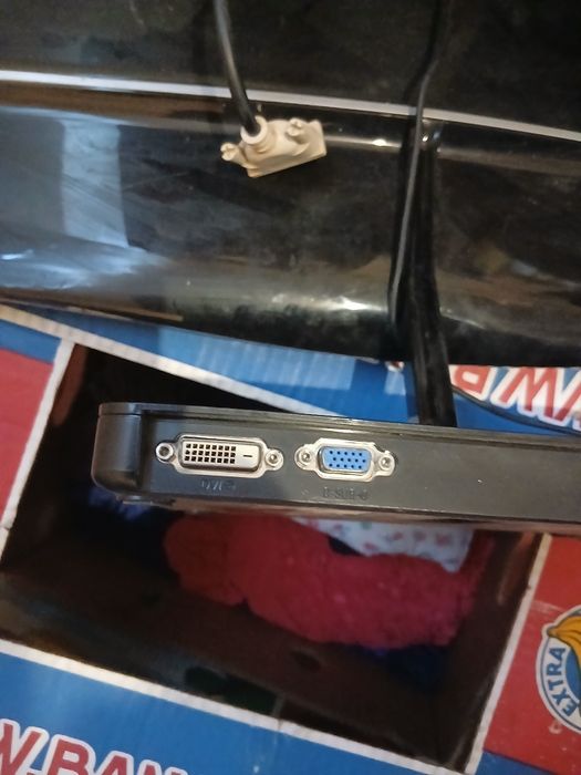 Продам монитор 1200 гр