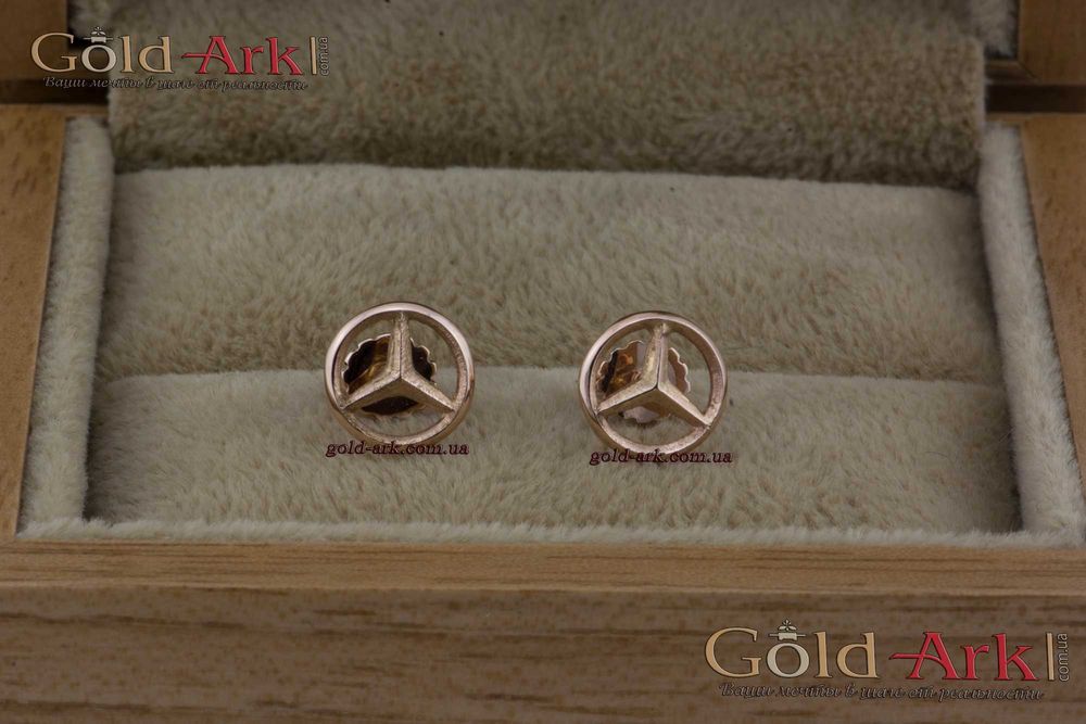 Пусети Мерседес 585