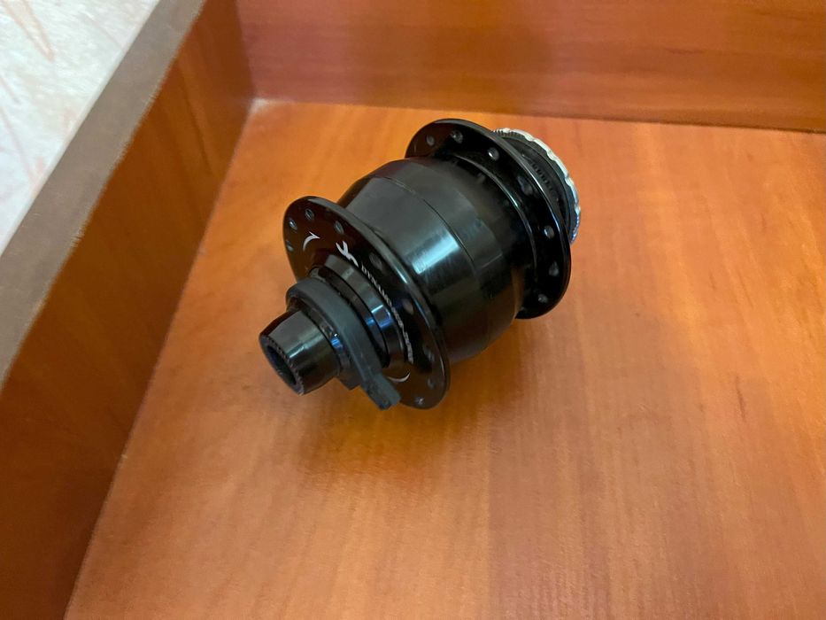 Ліхтарик Supernova E3 Pure 3 велосипедний на динамо-втулці