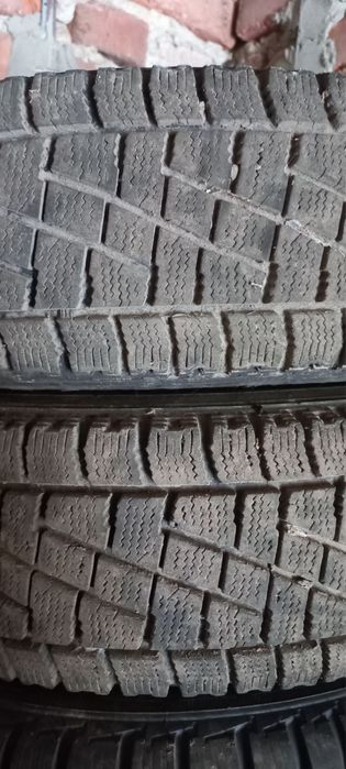 Шини зимові Bridgestone 13