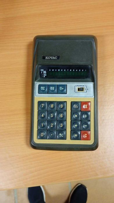 2 Calculadoras marca  BMC / KOVAC