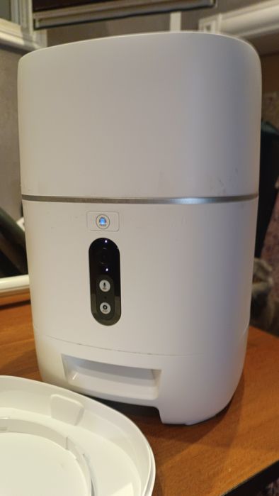 Кормушка для животных