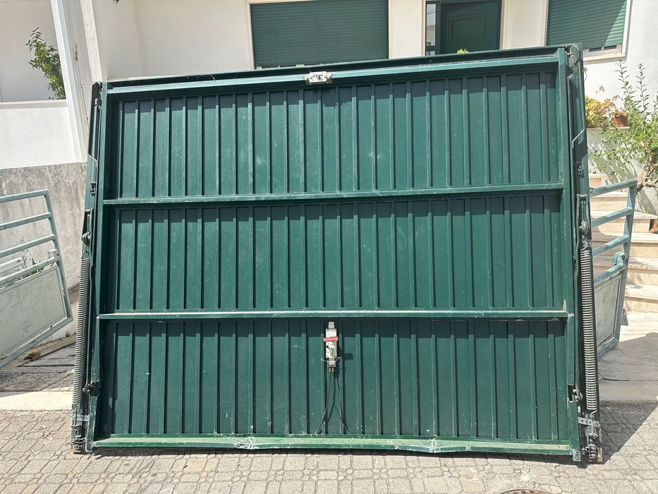 Portão Garagem de Vivenda