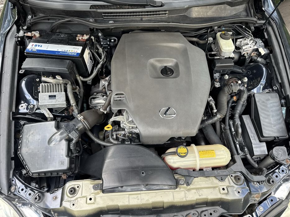 Lexus is 220d, 2007рік