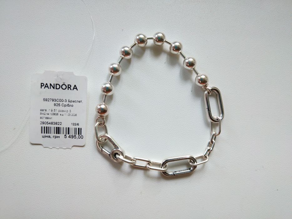 Новий срібний браслет Pandora Me.