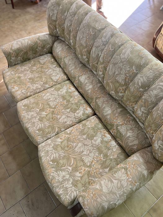 Sofá Cama com Colchão e Poltronas