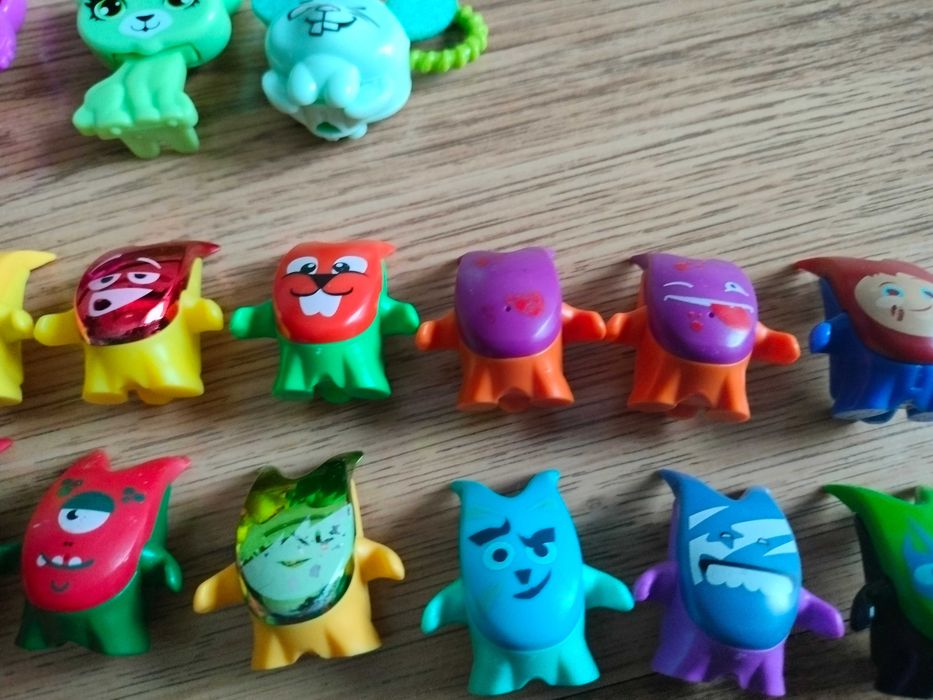 Figurki z jajek kinder