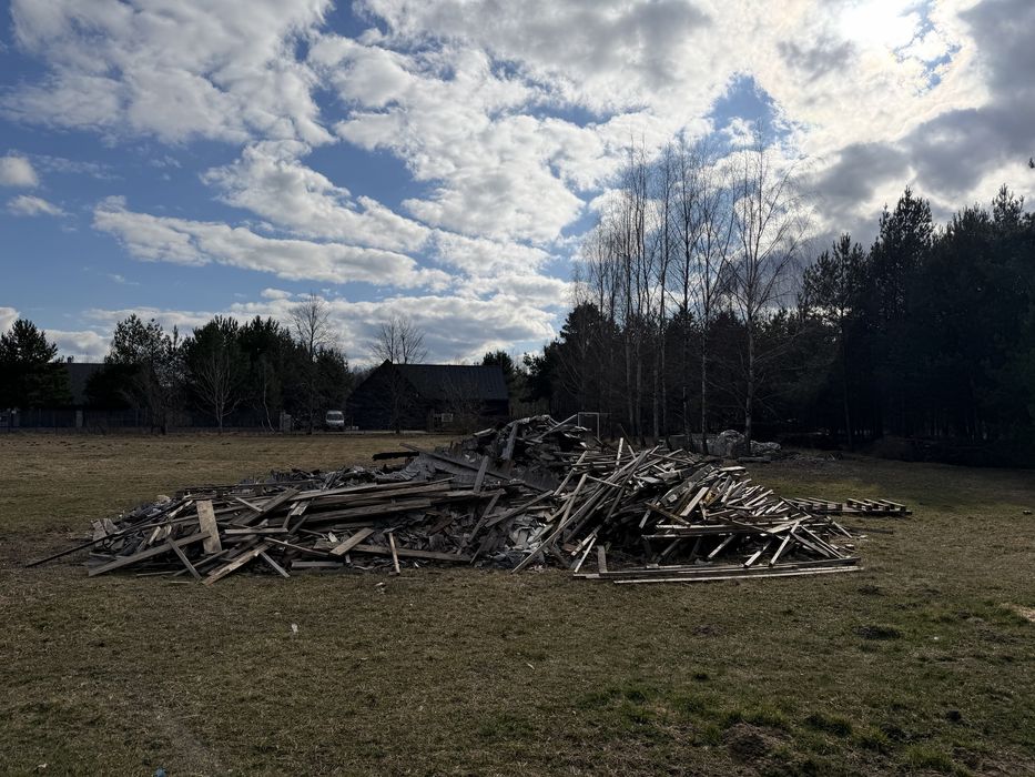 Do oddania za darmo - wiór osikowy i sosnowe łaty i kontra łaty.