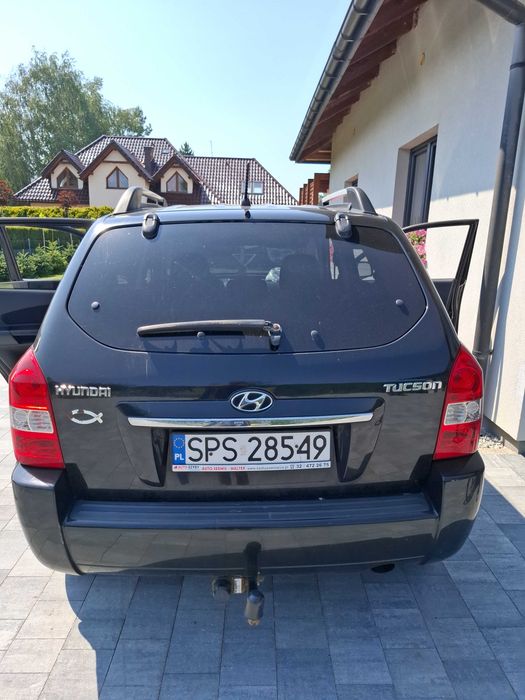 Hyundai Tucson.