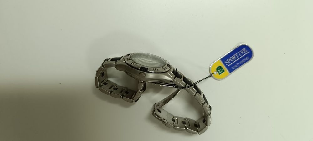 Relógio Sportive com etiqueta. Nunca foi usado