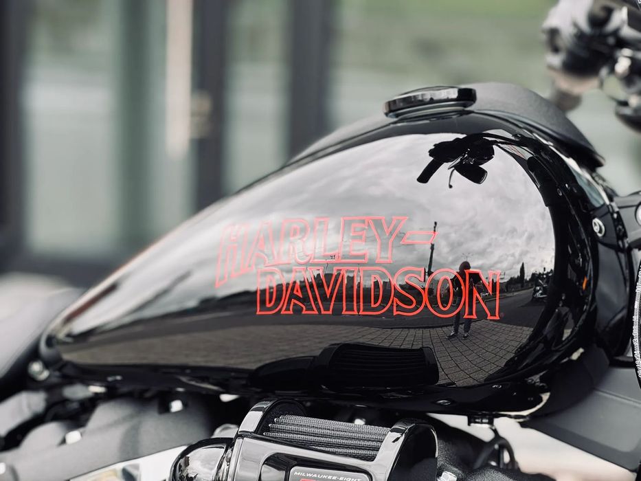 Harley-Davidson Softail Low Rider S Model 2026. Silnik 117 cali z kontrolą trakcji