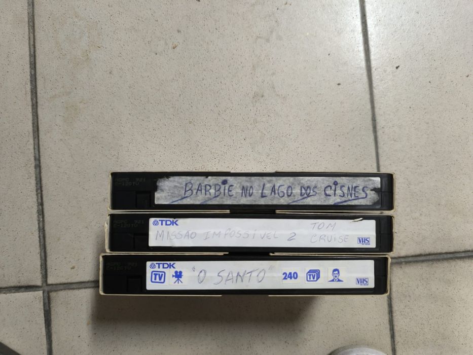 DVDs e cassetes bjs