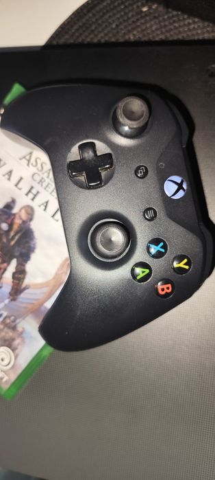 Xbox one x 1tb edycja project skorpion pad gra