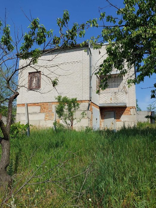 Продам дом с участком в г. Подгородное