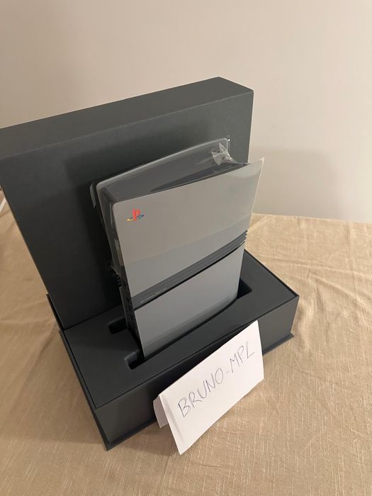 ps5 pro 30th anniversary bundle (nova / embalagem selada)
