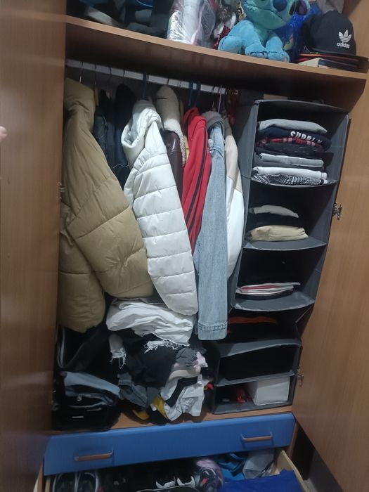 Vendo roupeiro usado mas em muito bom estado