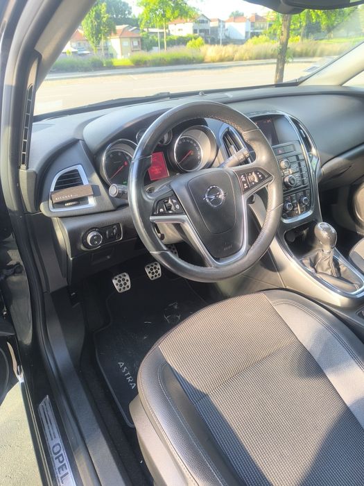Opel Astra Spors tourer  Executive 1.7cdti