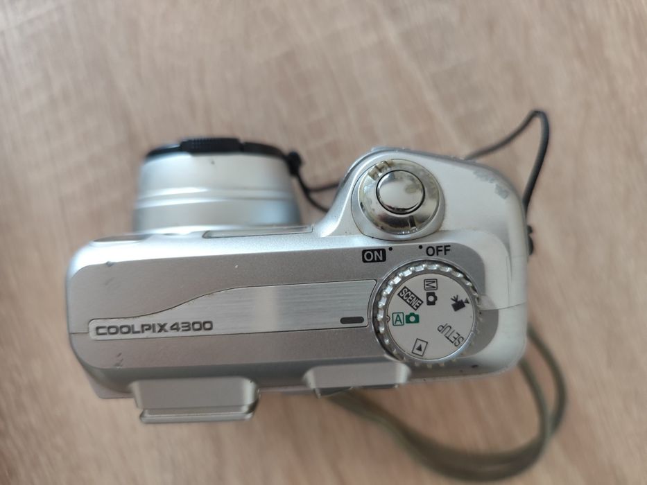 Nikon Coolpix 4300