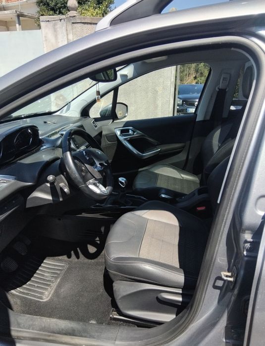 Vendo peugeot 2008 1.2  130 cv de 2019 nacional acidentado salvado