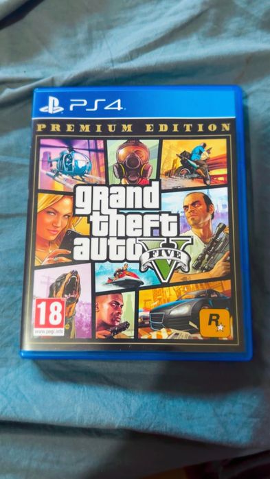 Vendo Ps4 mais jogo