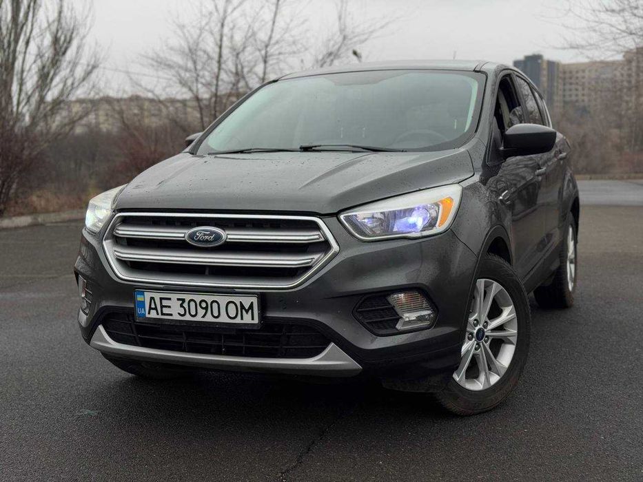 2018 Ford Escape продам авто