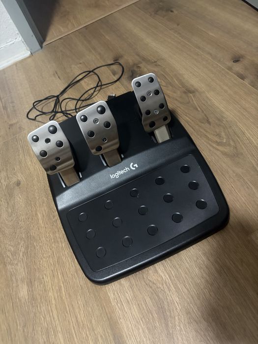 Volante e pedais logitech G29