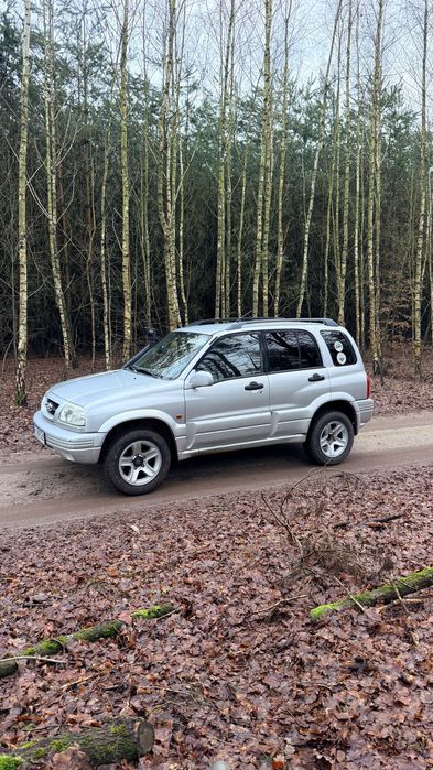 Suzuki Vitara 2.5 V6 4x4 - 2000r