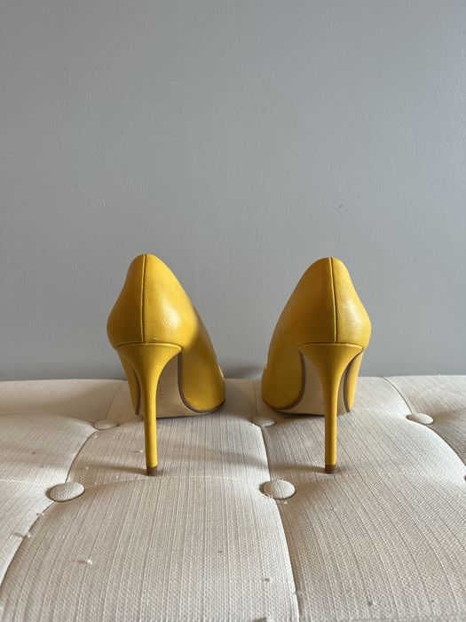 Saltos altos stiletto usados numero 39