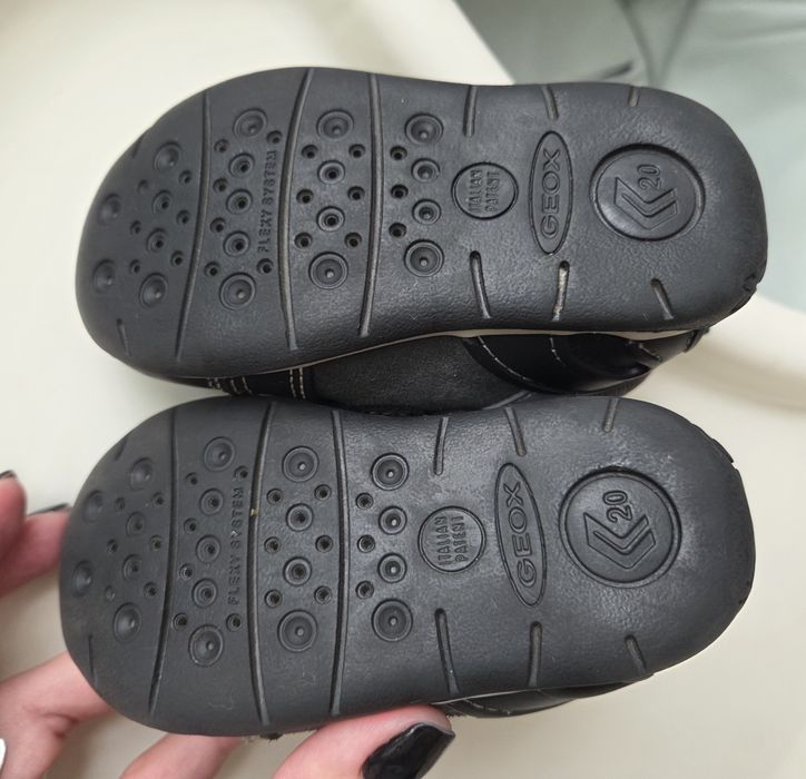 Кросівки Geox Respira 12 см.(20 розмір)— Стан Нових!
​Оп