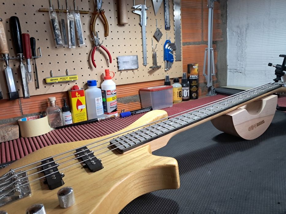 Setup, Manutenção & Reparação de guitarras e baixos