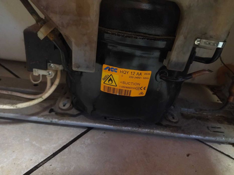 Двухкамерный холодильник Privileg 90762