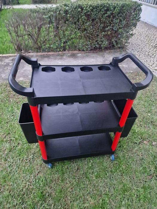 carrinho como três prateleiras novo