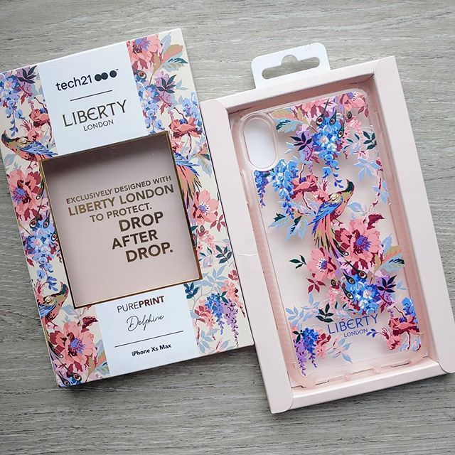 Красивый фирменный Чехол tech21 Liberty London iPhone X / XS Max XR