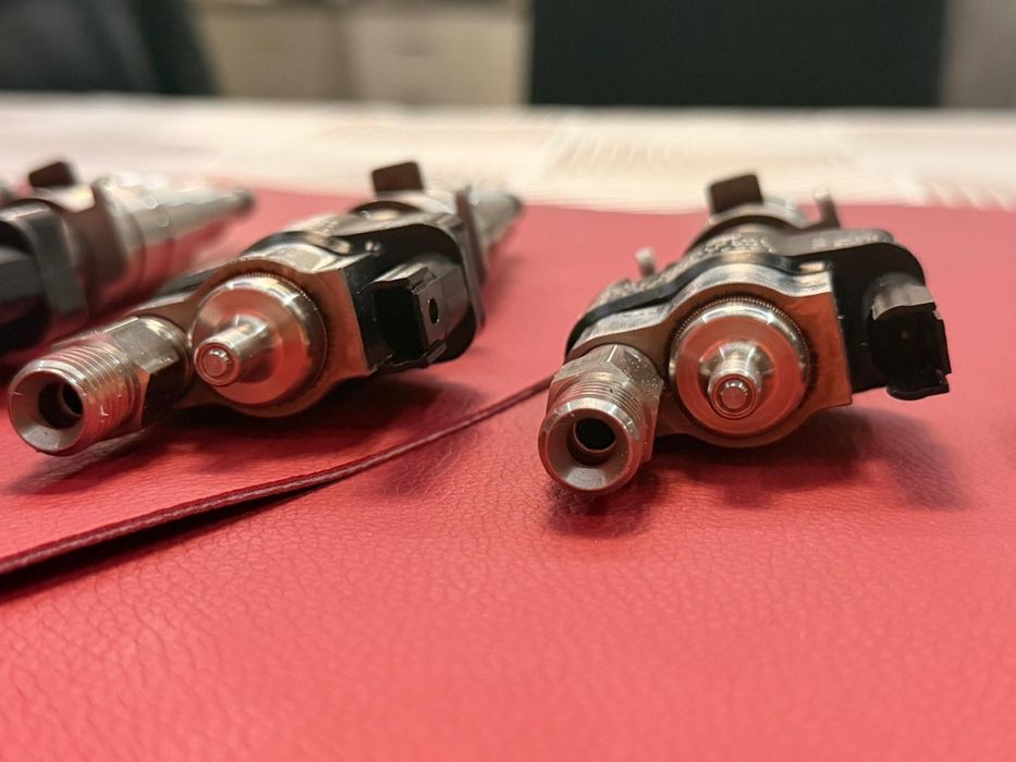 Wtryskiwacz wtrysk BMW N43 N53 N54 N63 E90 E91 E92 F10 E60 F01 E70 F07