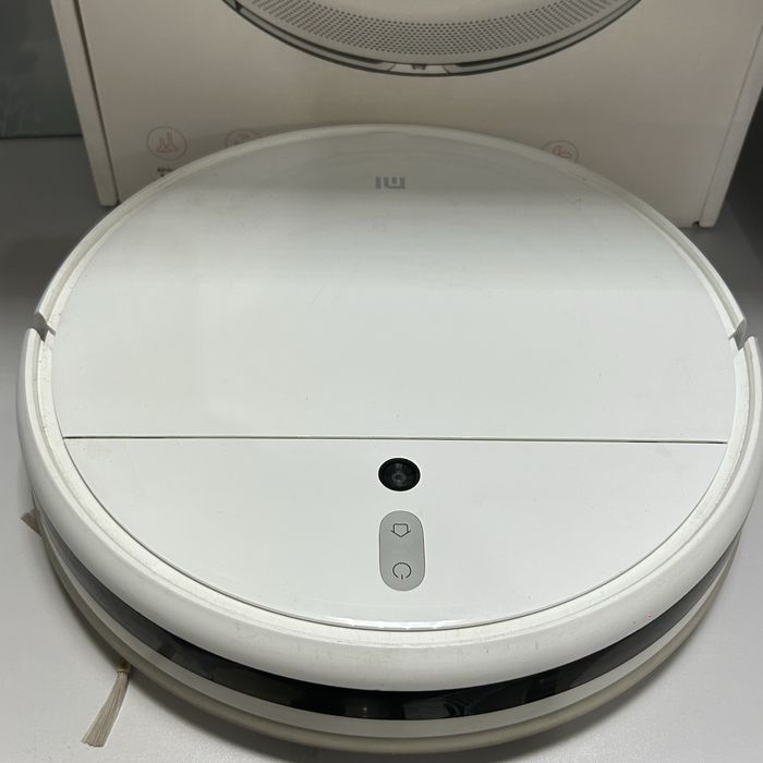 Робот пилосос Xiaomi Mi robot Vacuum MOP
